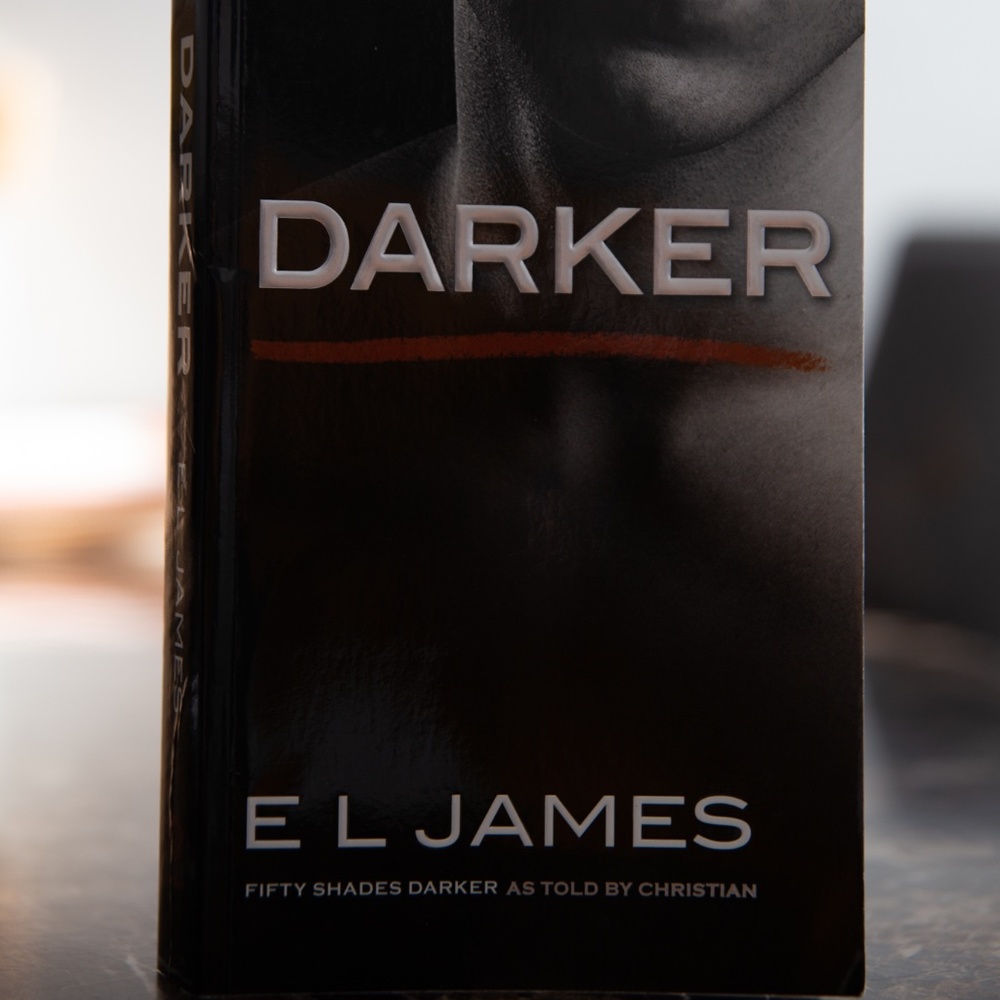 BOOK - DARKER BY EL JAMES